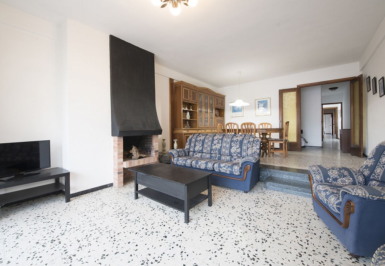 Apartamento en Calafell - R28 - APART. MONTSERRAT, 11 3º