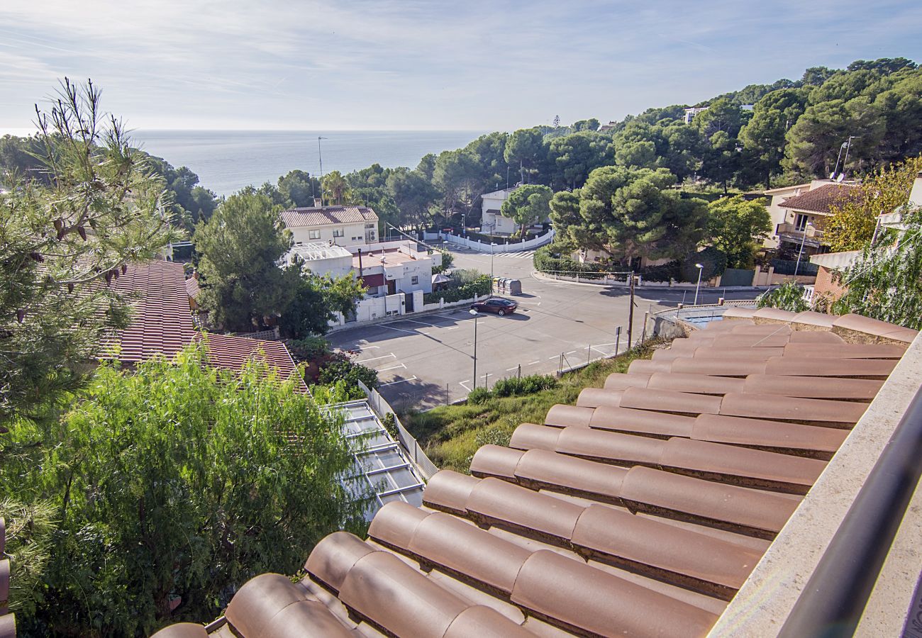 Villa en Salou - TH103- Villa Espaciosa con Piscina Privada y Jardí