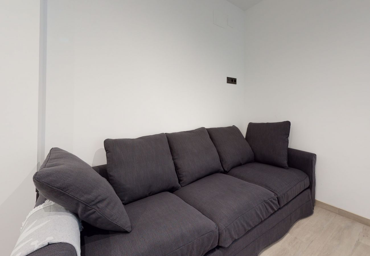 Apartamento en Alicante - Large & Relaxing City Home