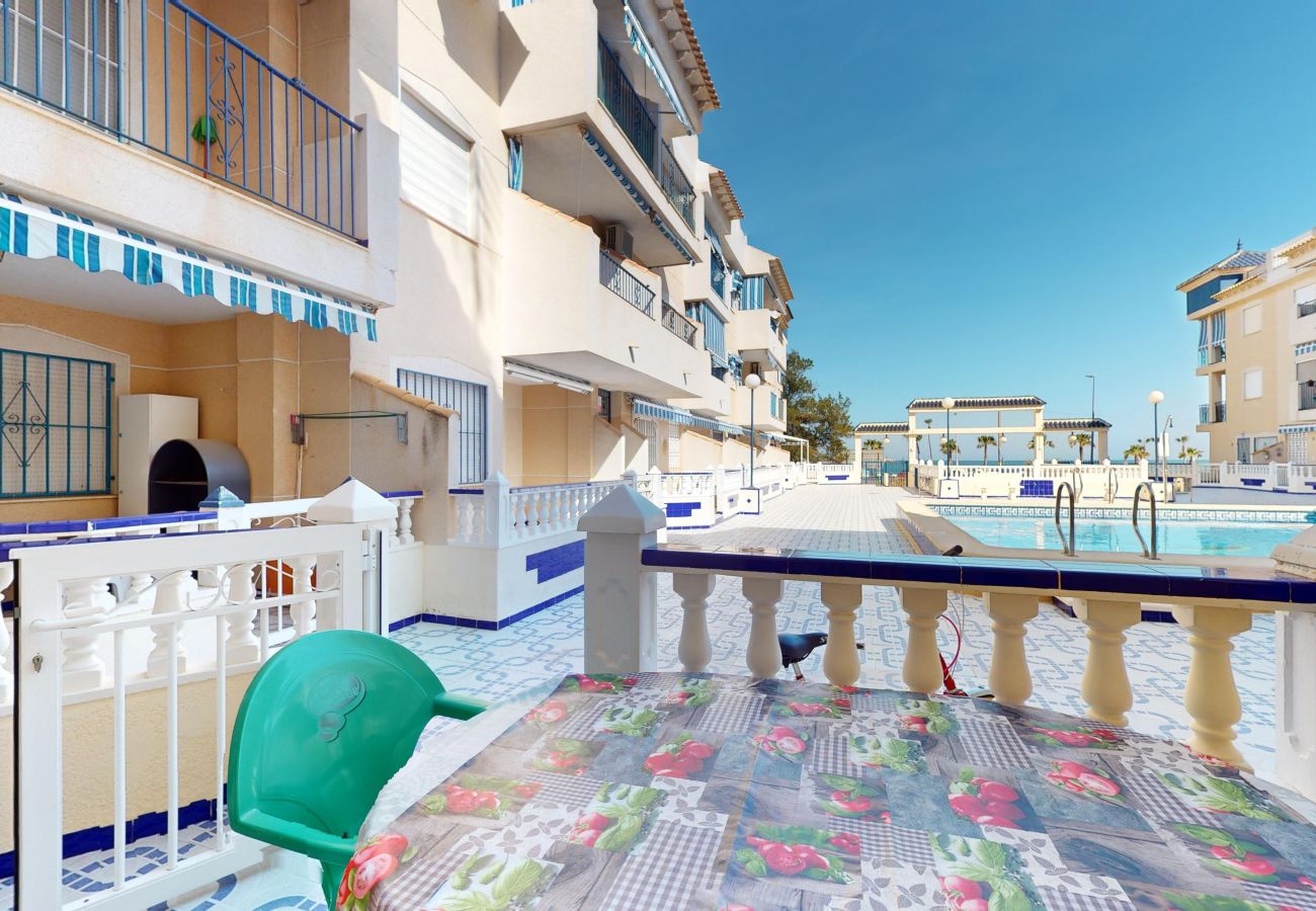 Apartamento en Torrevieja - Cozy Summer Apartment