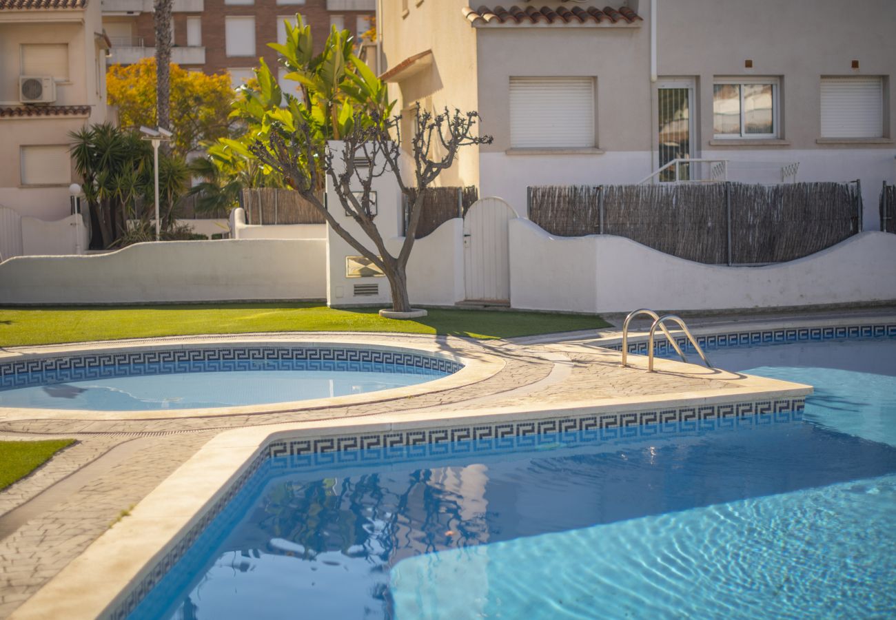 Townhouse in Calafell - R140 - A1 MANILA RESORT JARDIN