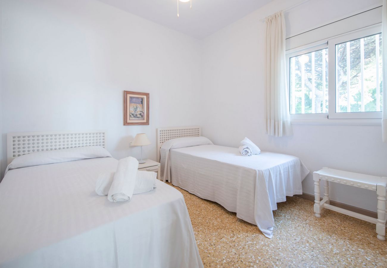 Villa in El Vendrell - R31 - CASA MONICA