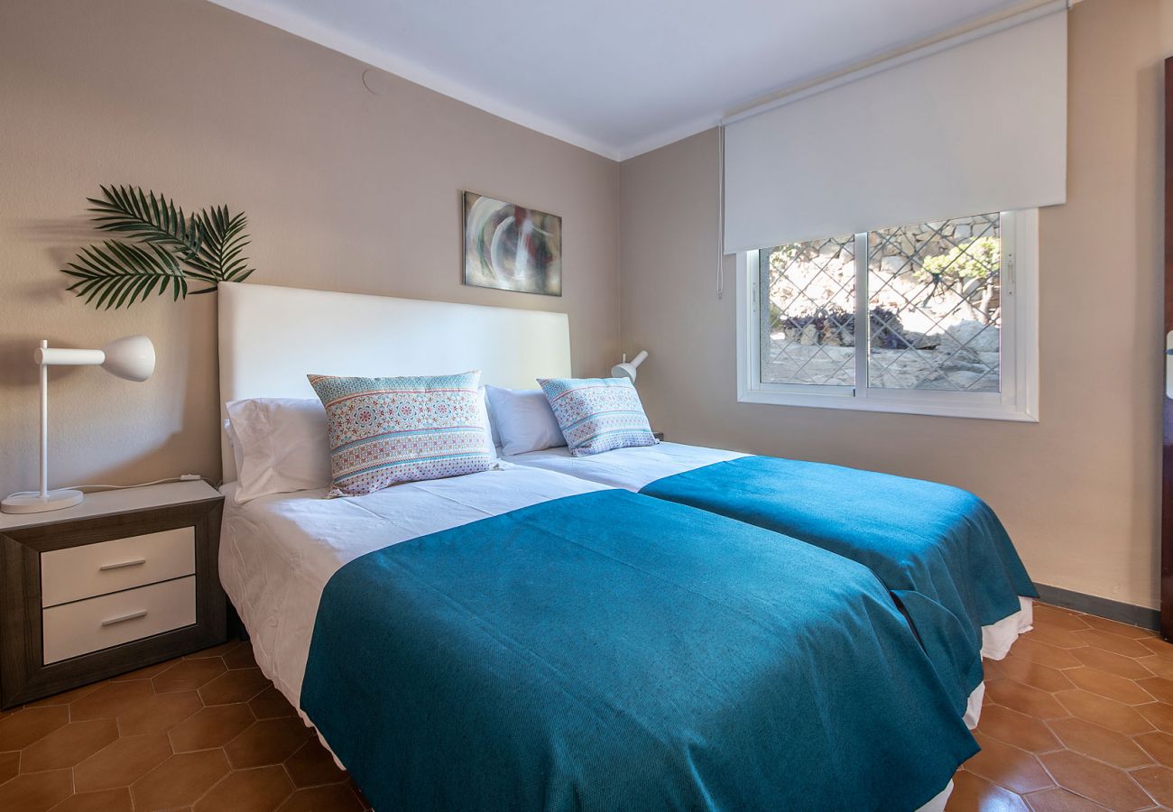 Apartment in Tarragona - TH123-Alojamiento con Terraza y Aire Acondicionado