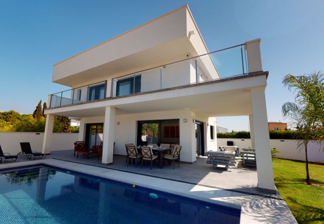 Villa in San Juan de Alicante - Luxury Modern & Sunny Villa