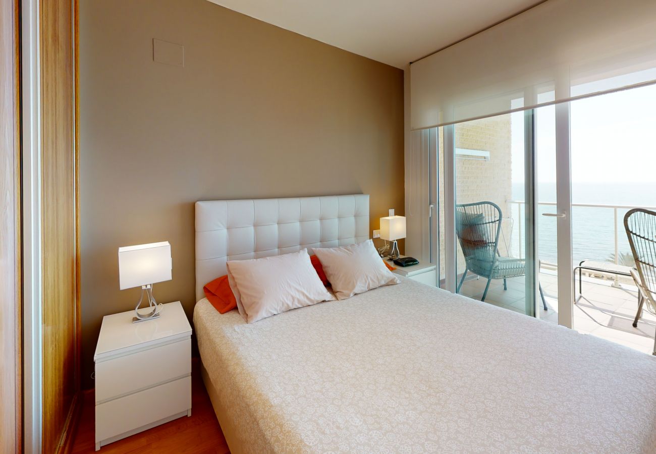 Apartment in El Campello - Bright Sea Views