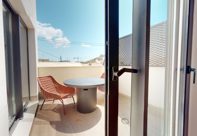 Apartment in Alicante / Alacant - Alicante Colorful Penthouse Center 5A