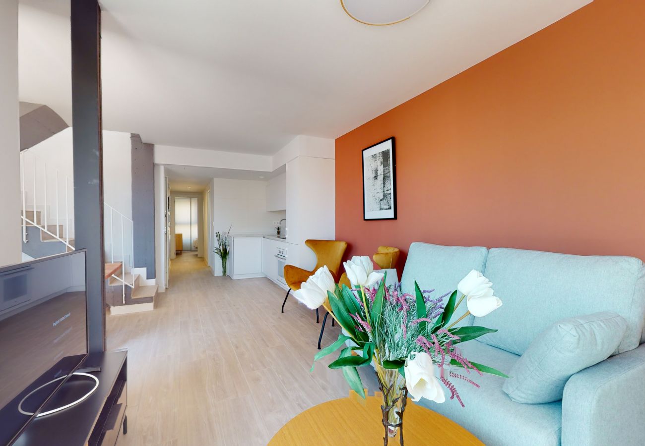 Apartment in Alicante / Alacant - Alicante Colorful Penthouse Center 5A