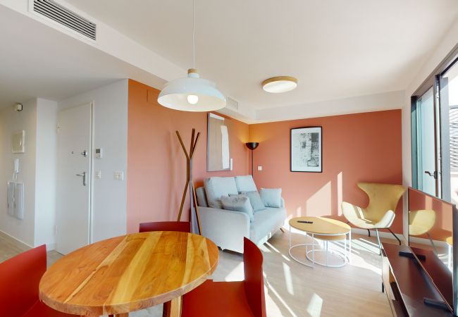 Apartment in Alicante / Alacant - Alicante Colorful Penthouse Center 5C