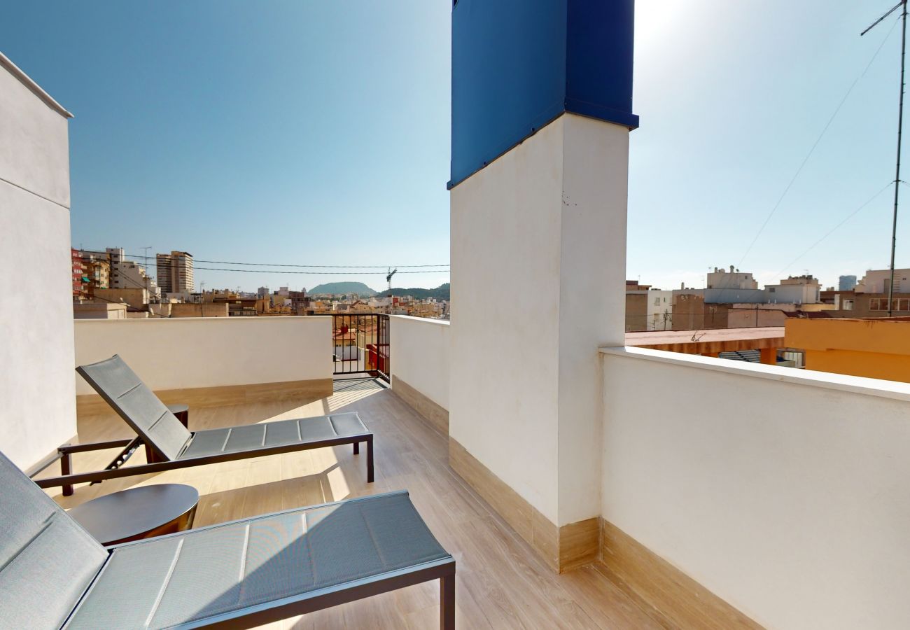 Apartment in Alicante / Alacant - Alicante Colorful Penthouse Center 5C