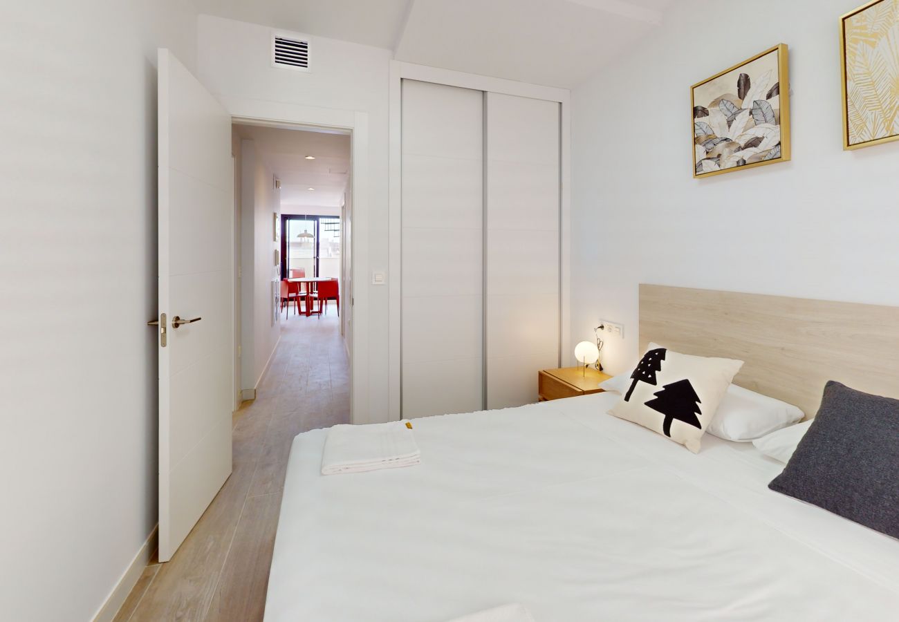 Apartment in Alicante / Alacant - Alicante Colorful Penthouse Center 5C